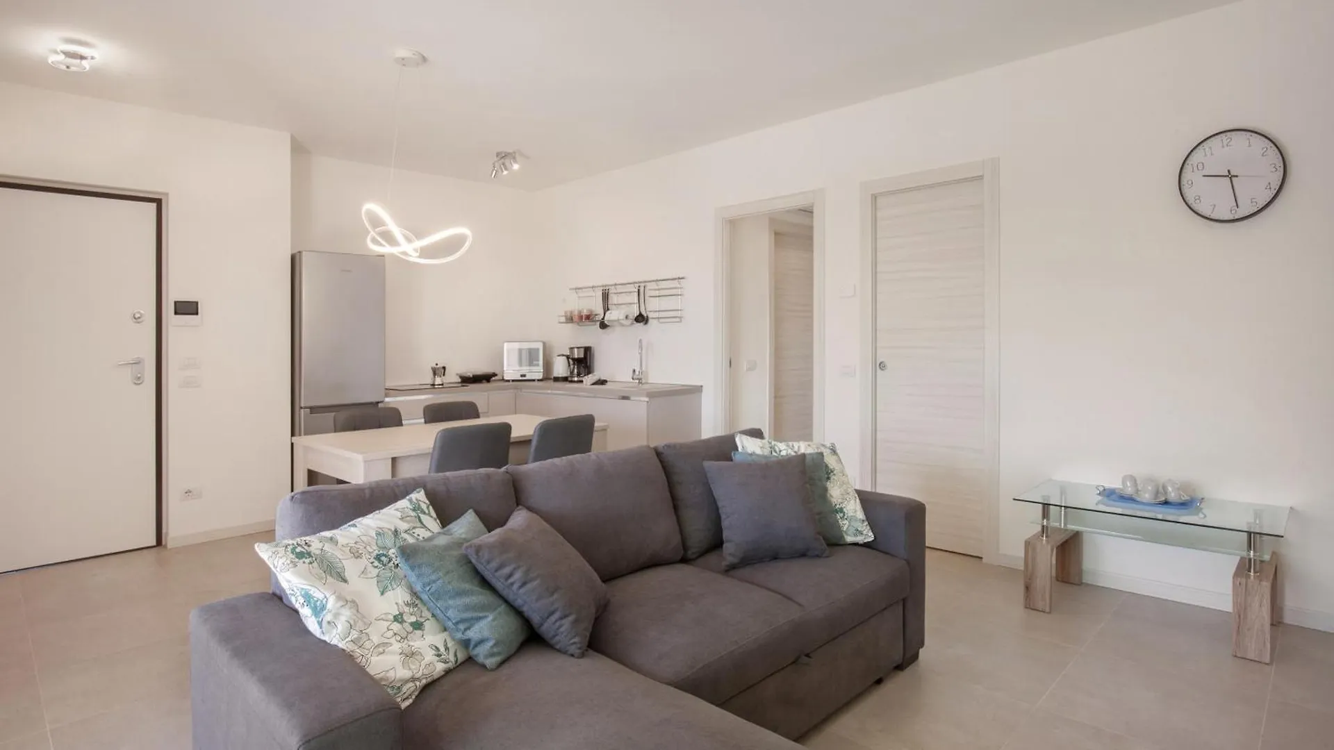 Apartment Ginestra Gialla With Pool Λατζίζε