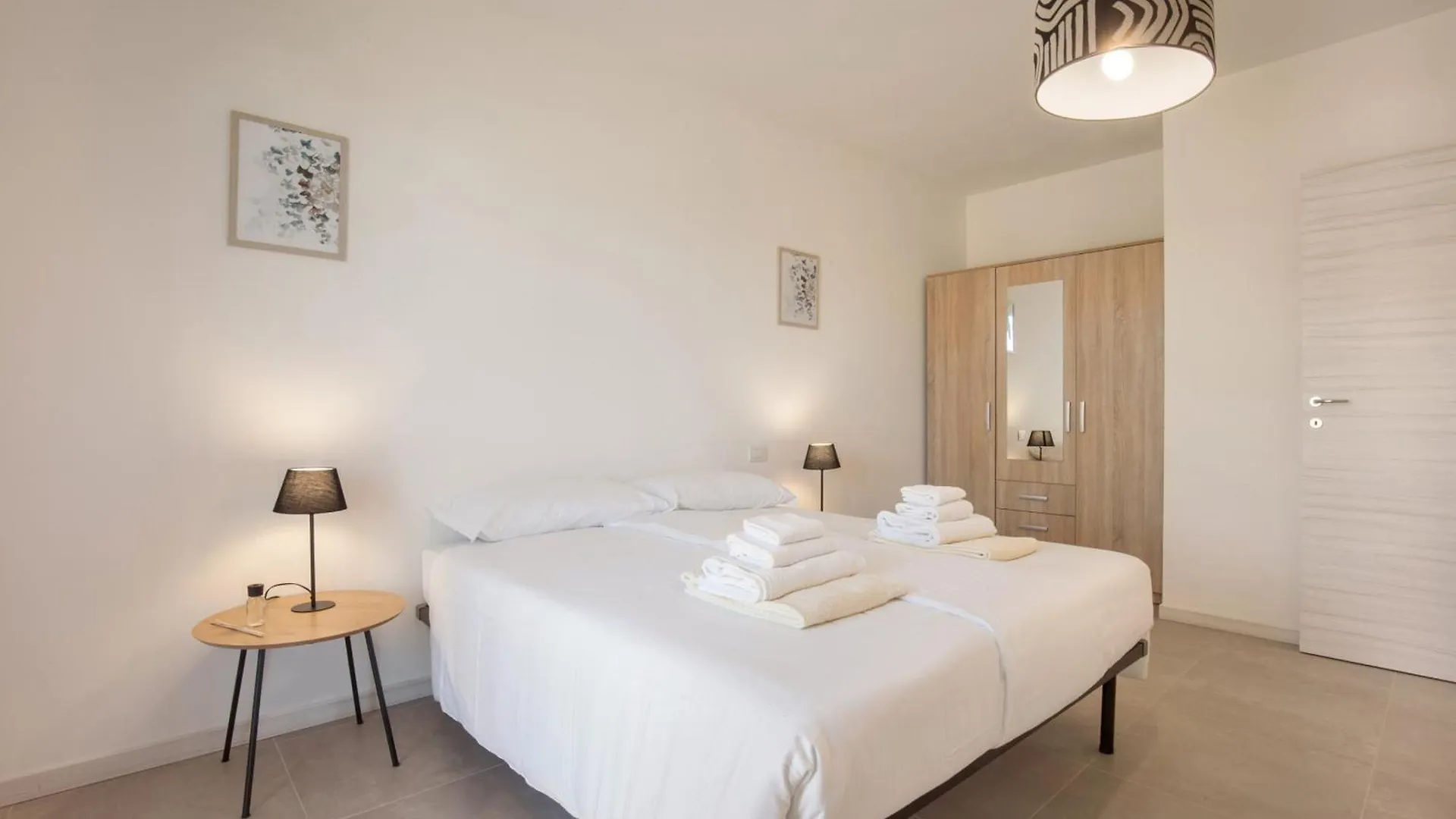 Apartment Ginestra Gialla With Pool Λατζίζε