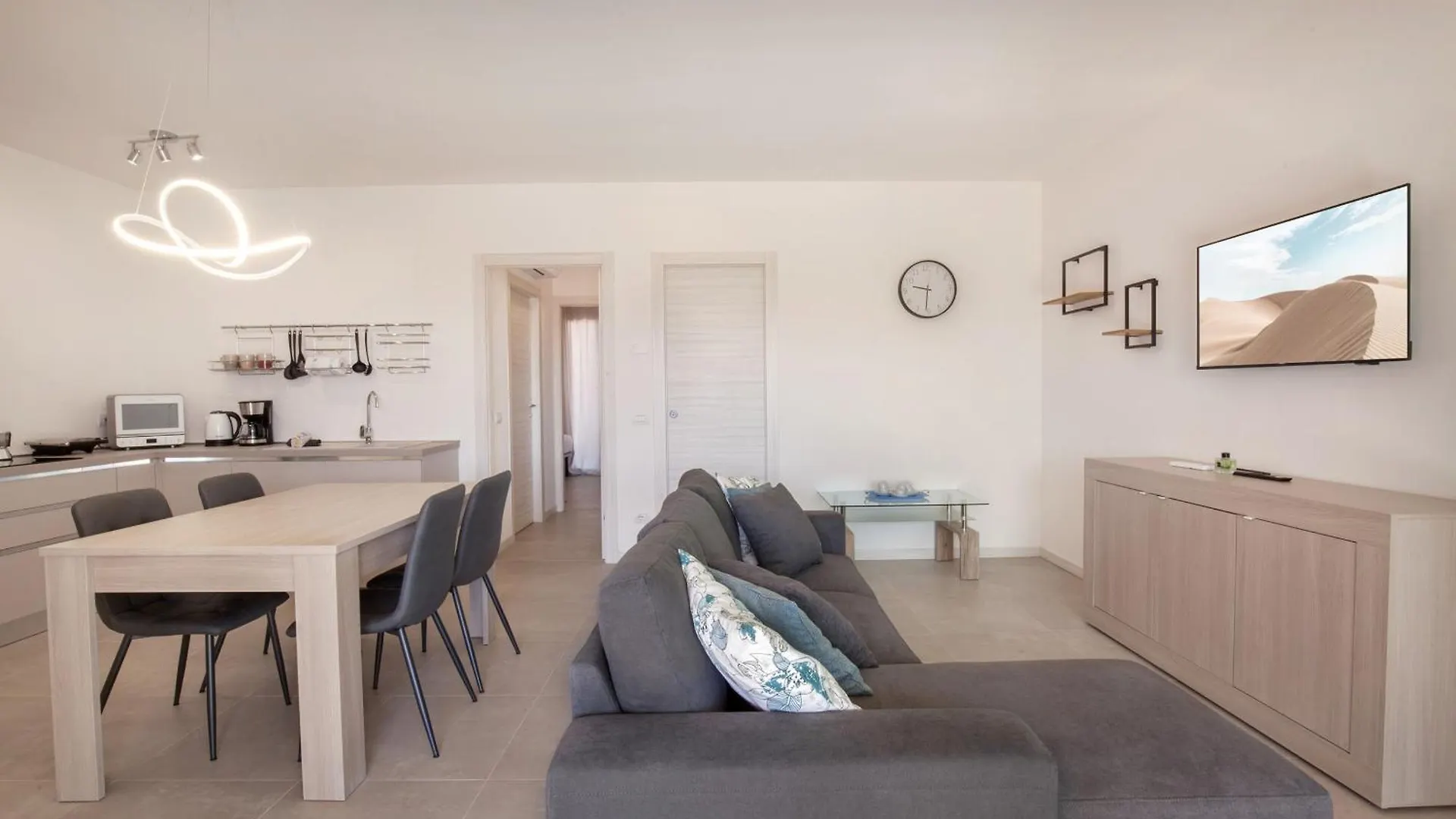 Apartment Ginestra Gialla With Pool Lazise Italy