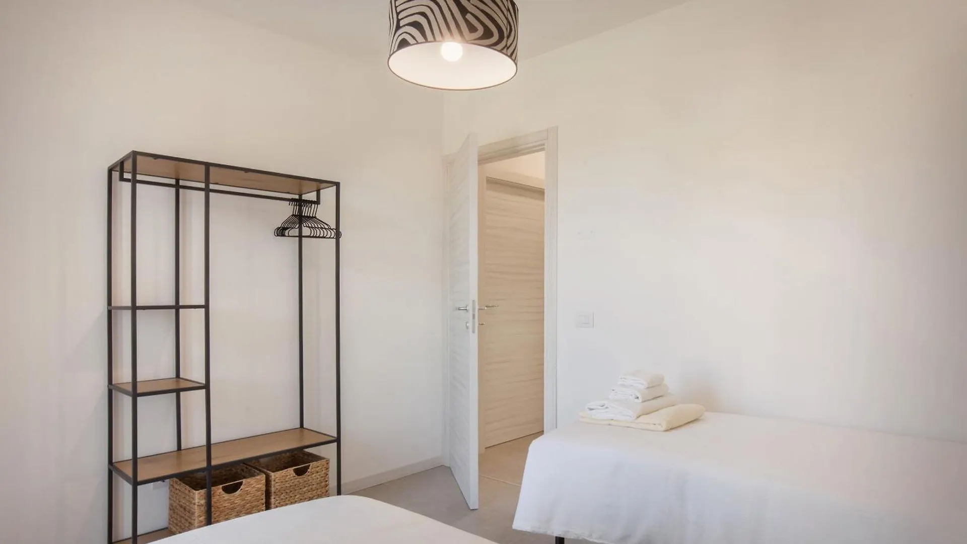 Apartment Ginestra Gialla With Pool Lazise 0*,